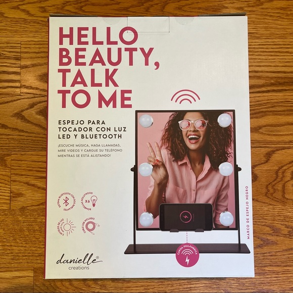 NWT Bluetooth LED Black Vanity Mirror Wireless Phone Charging Danielle Creations - Picture 3 of 4